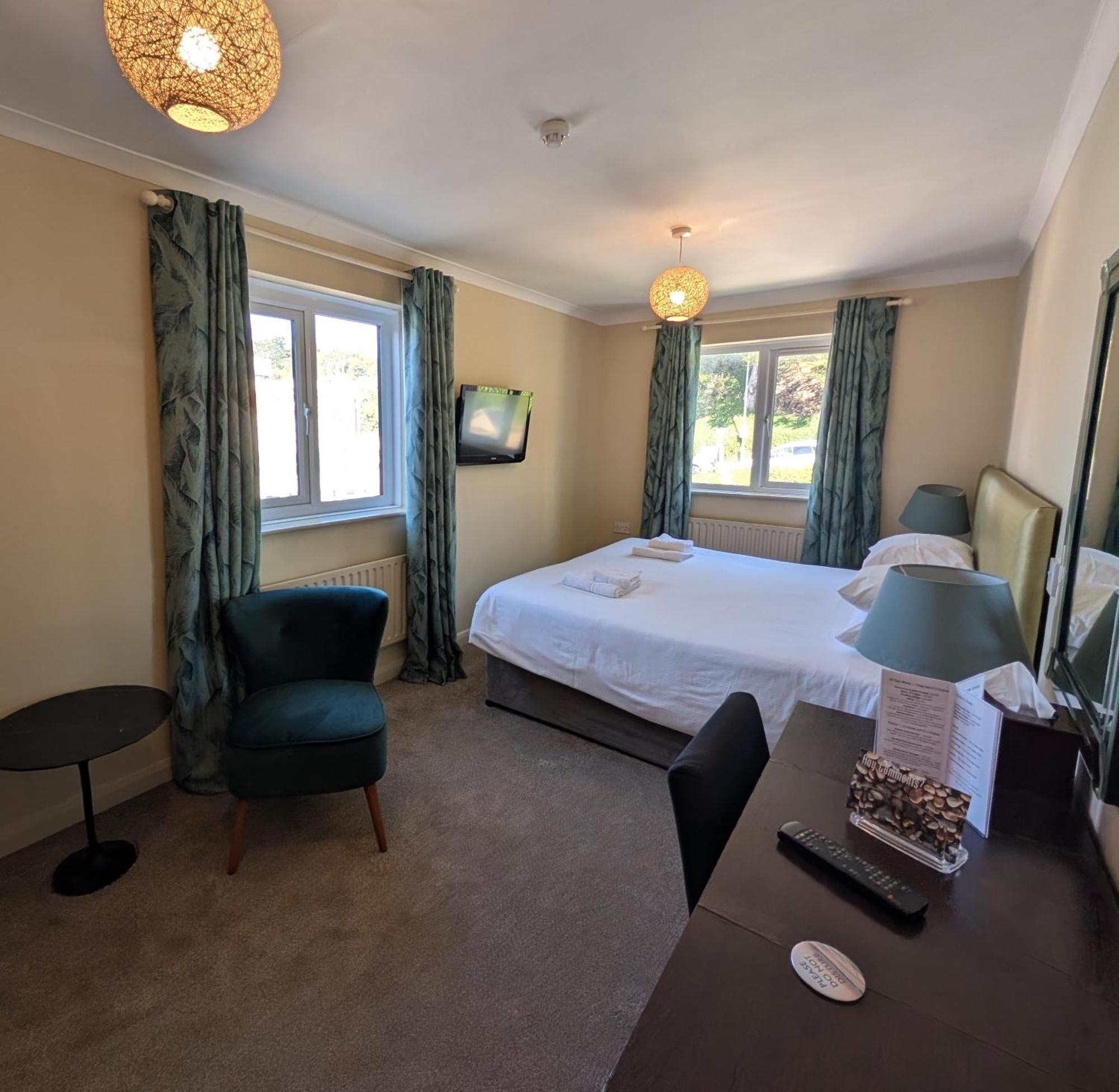 The White Rock 3*