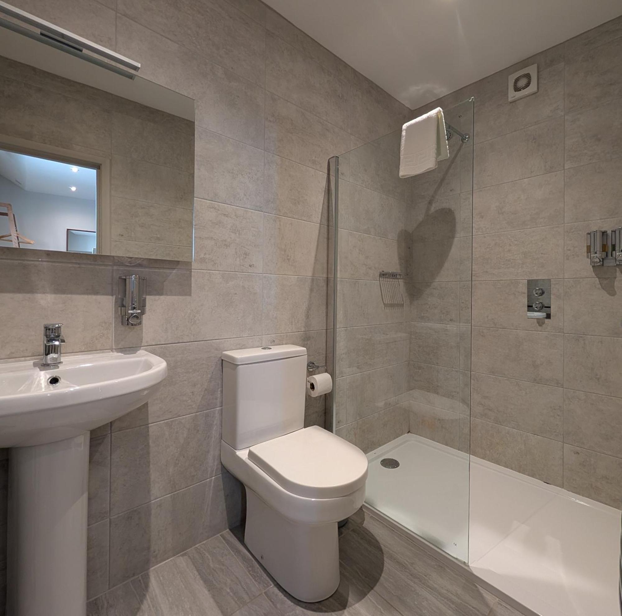 Hotel The White Rock 3*